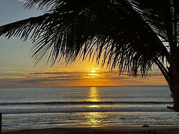 The Cerritos Beach Inn