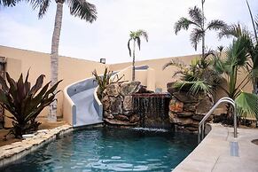 The Cerritos Beach Inn