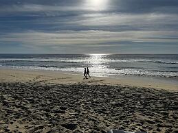 The Cerritos Beach Inn