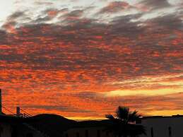 The Cerritos Beach Inn