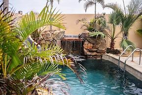 The Cerritos Beach Inn