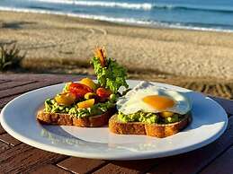 The Cerritos Beach Inn