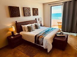 The Cerritos Beach Inn