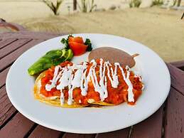 The Cerritos Beach Inn