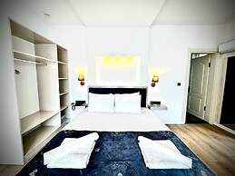 Azure Palm Resort