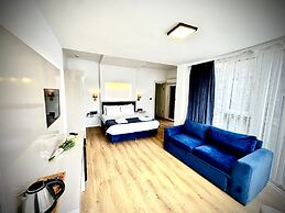 Azure Palm Resort