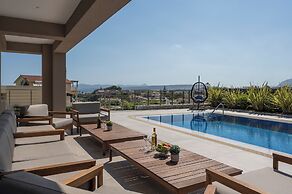 IMPERIUM LUXURY VILLAS