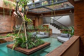 Baliris Home Boutique