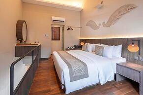 Baliris Home Boutique