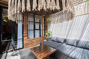 Baliris Home Boutique
