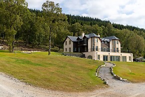 Schiehallion House
