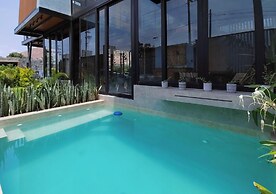 Casa El Mango by Wynwood House