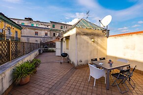 Casa al Rettifilo con Terrazzo