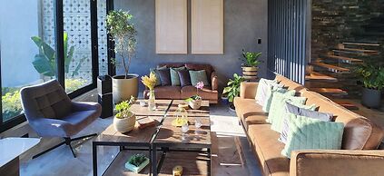 Casa La Parra by Wynwood House