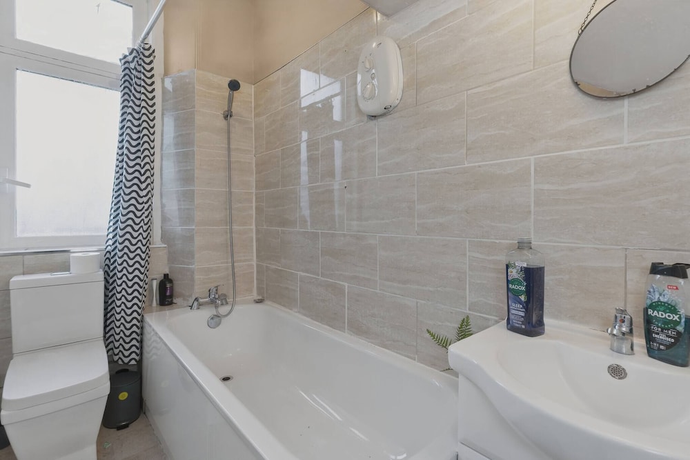 Prime City Centre Apartment 2BR