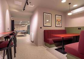 Student Only The Pad