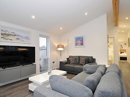 20 Meadow Retreat