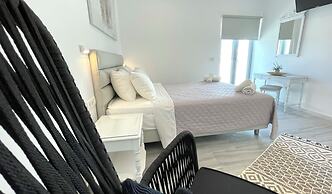 DL Santorini