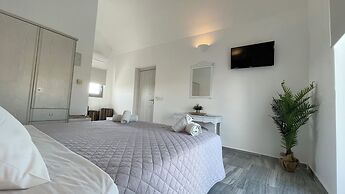 DL Santorini