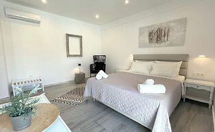 DL Santorini