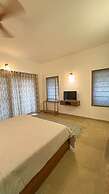 Lahari by Hireavilla - Chic 4BR Beachfront Villa