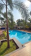 Lahari by Hireavilla - Chic 4BR Beachfront Villa