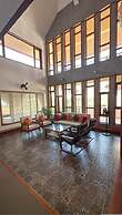 Lahari by Hireavilla - Chic 4BR Beachfront Villa