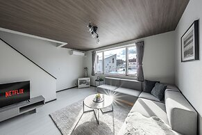 HILLS NISEKO E