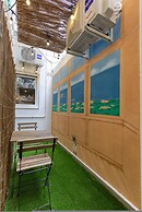Designer Apartment Near Seafront Balcony Patio