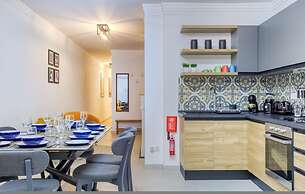 Designer Apartment Near Seafront Balcony Patio