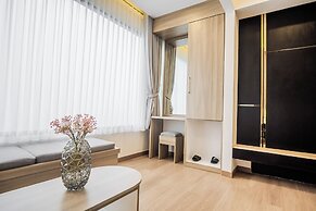 Orion Villa Telaga Menjer