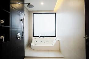 Orion Villa Telaga Menjer