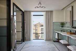 Six Senses London