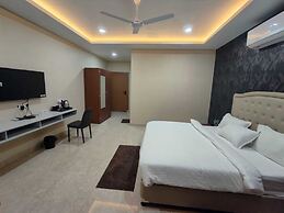 Aura Resorts