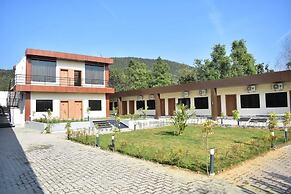 Aura Resorts