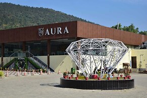 Aura Resorts