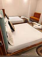 Hotel Radha Rani Palace