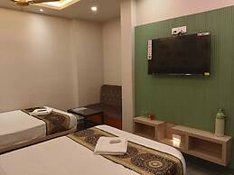 Hotel Radha Rani Palace