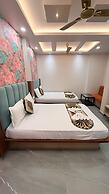 Hotel Radha Rani Palace