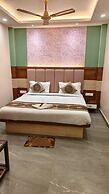 Hotel Radha Rani Palace