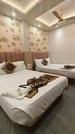 Hotel Radha Rani Palace