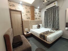 Hotel Radha Rani Palace