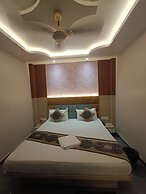 Hotel Radha Rani Palace