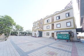 Deepak Resort