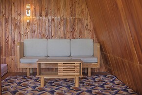 Emerald Cabin Dieng