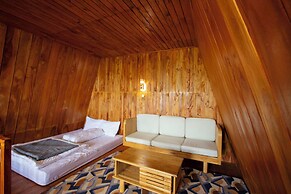 Emerald Cabin Dieng
