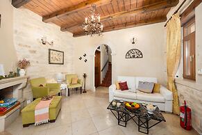 Villa Marcos Chara in Asteri