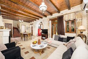 Villa Marcos Chara in Asteri