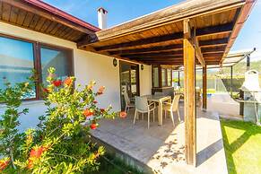 Villa Larisa in Mergenli