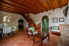 Villa Faidra in Agios Dimitrios